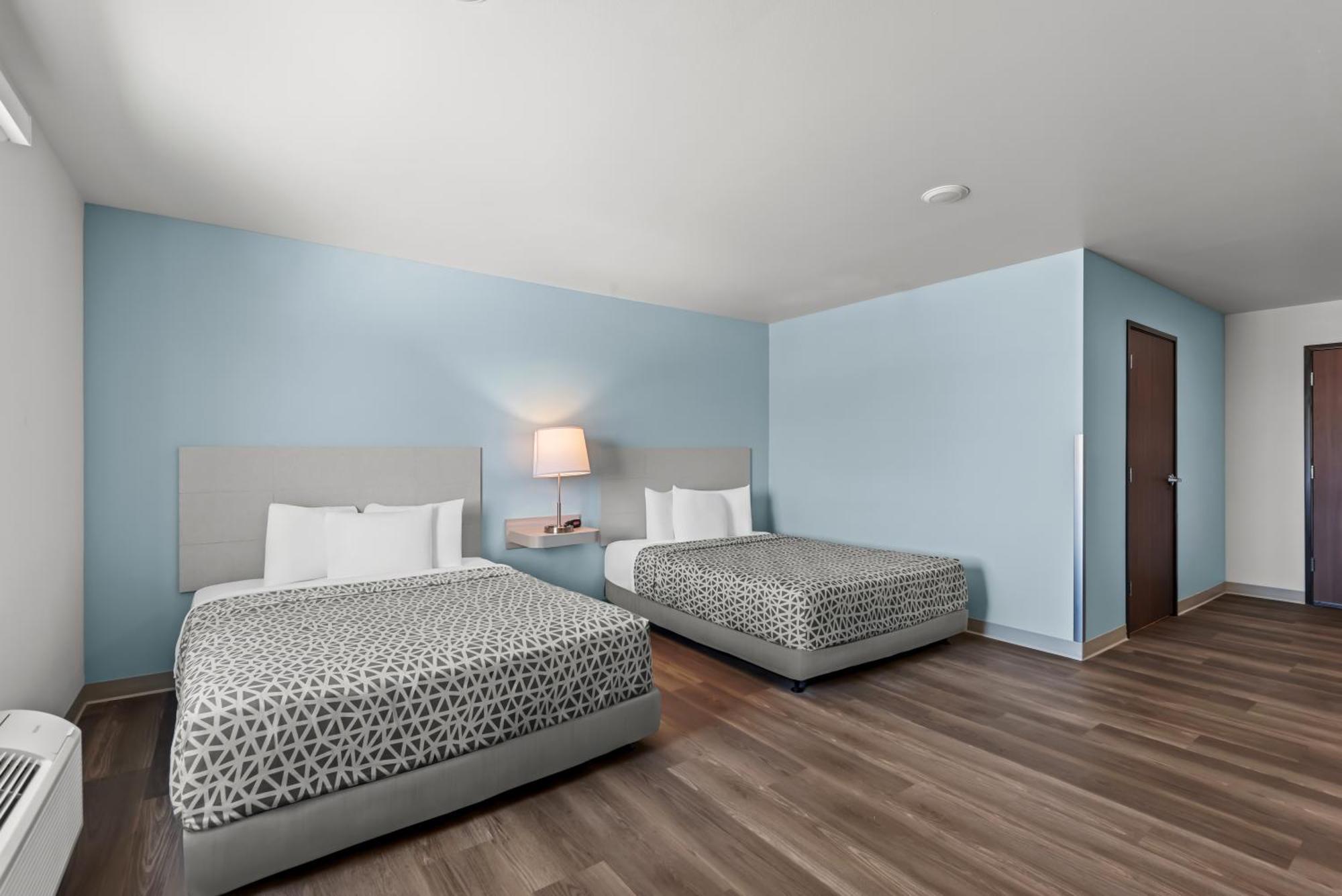 Woodspring Suites Coralville Iowa City Eksteriør billede