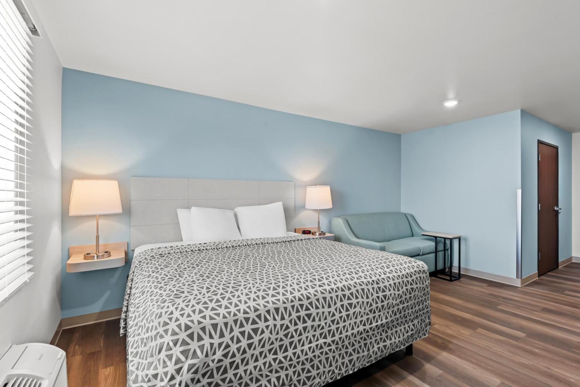 Woodspring Suites Coralville Iowa City Eksteriør billede